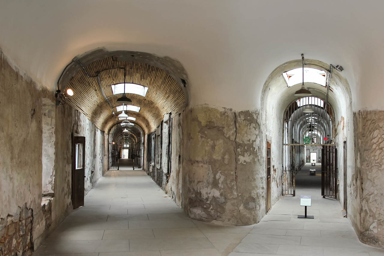 Corridors radiating from the centre of the penitentiary