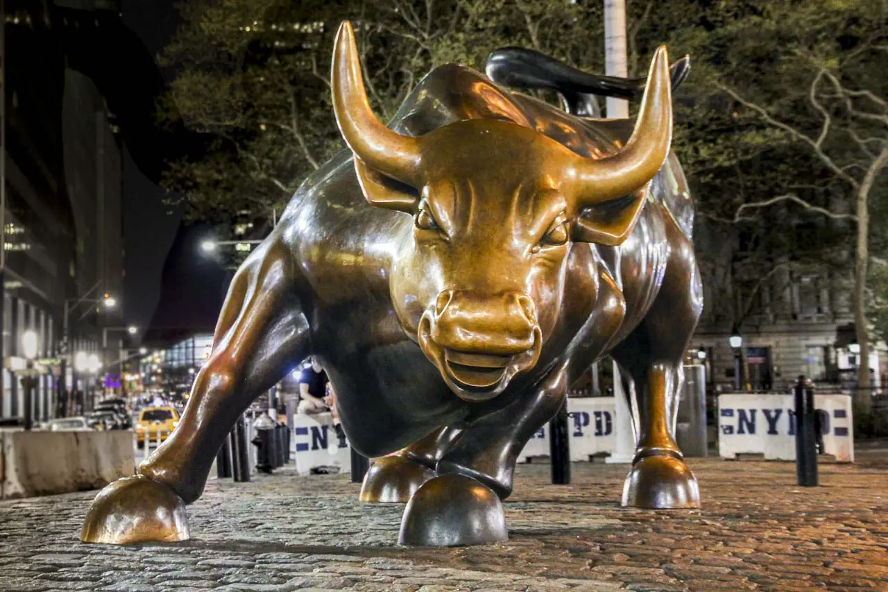 Large sculpture of a charging bull