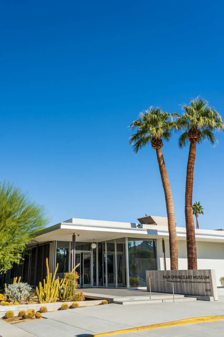 Front of Palm Springs Art Museum and Design Center