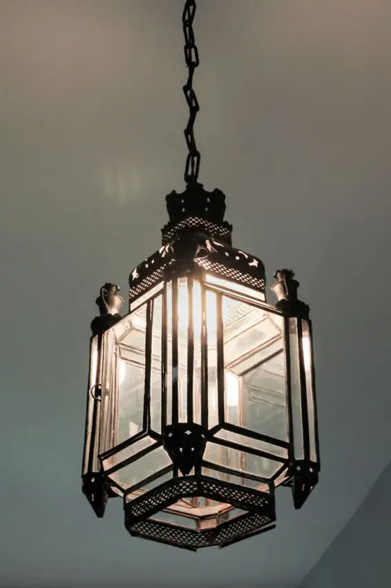 Moroccan lantern light fitting