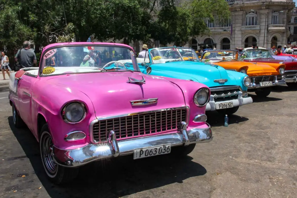 Cruise Havana in Cuba's Classic Cars