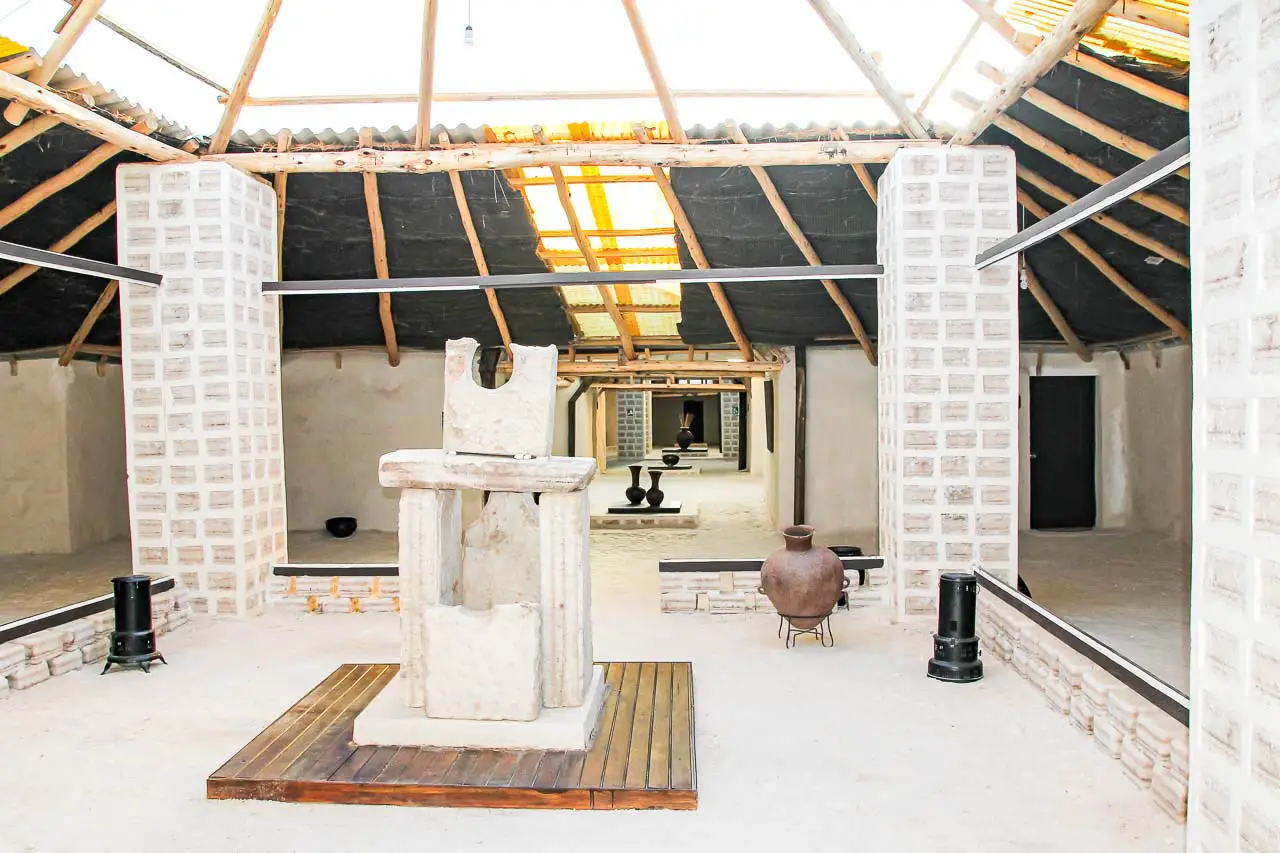 Photo of the salt hotel foyer with floor, walls and sculptures made of salt