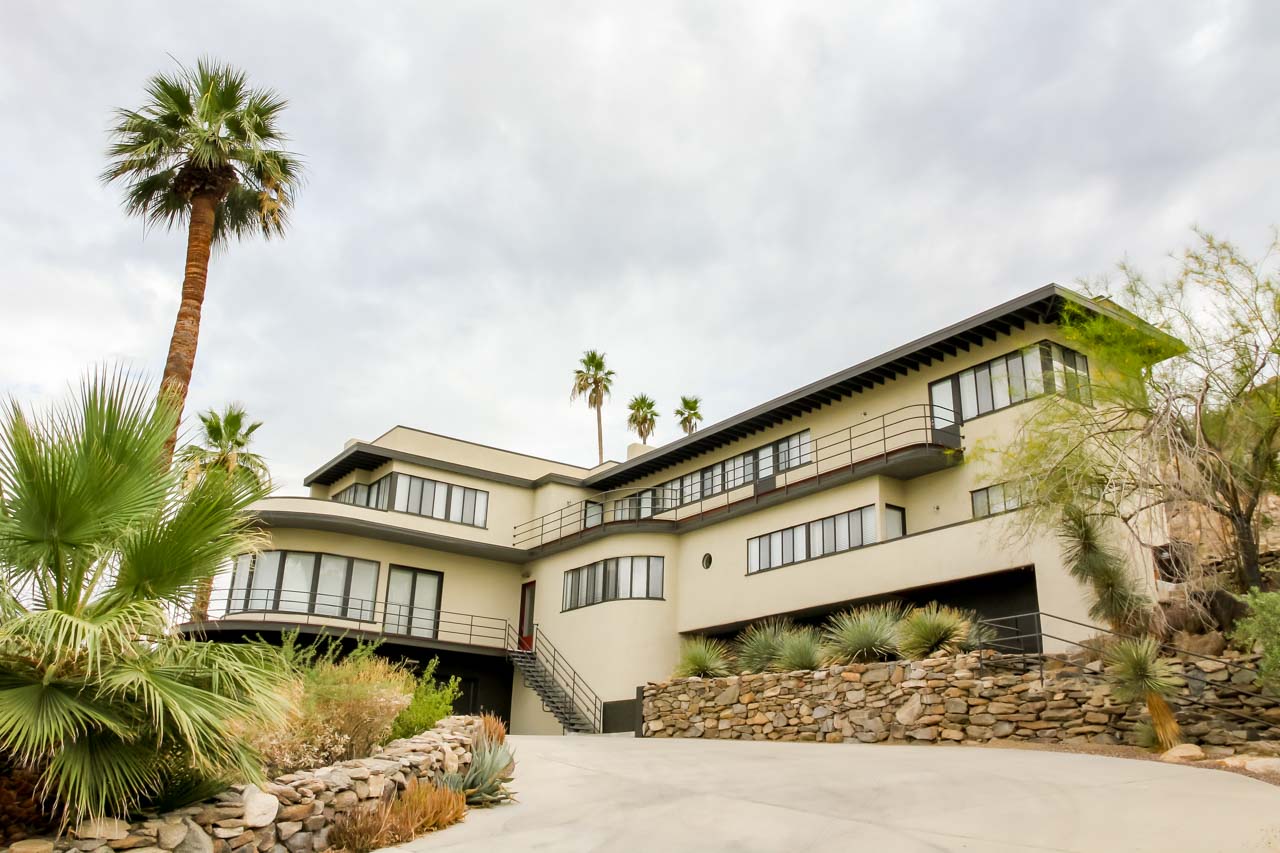 Art Moderne or Streamline Moderne home on a hill