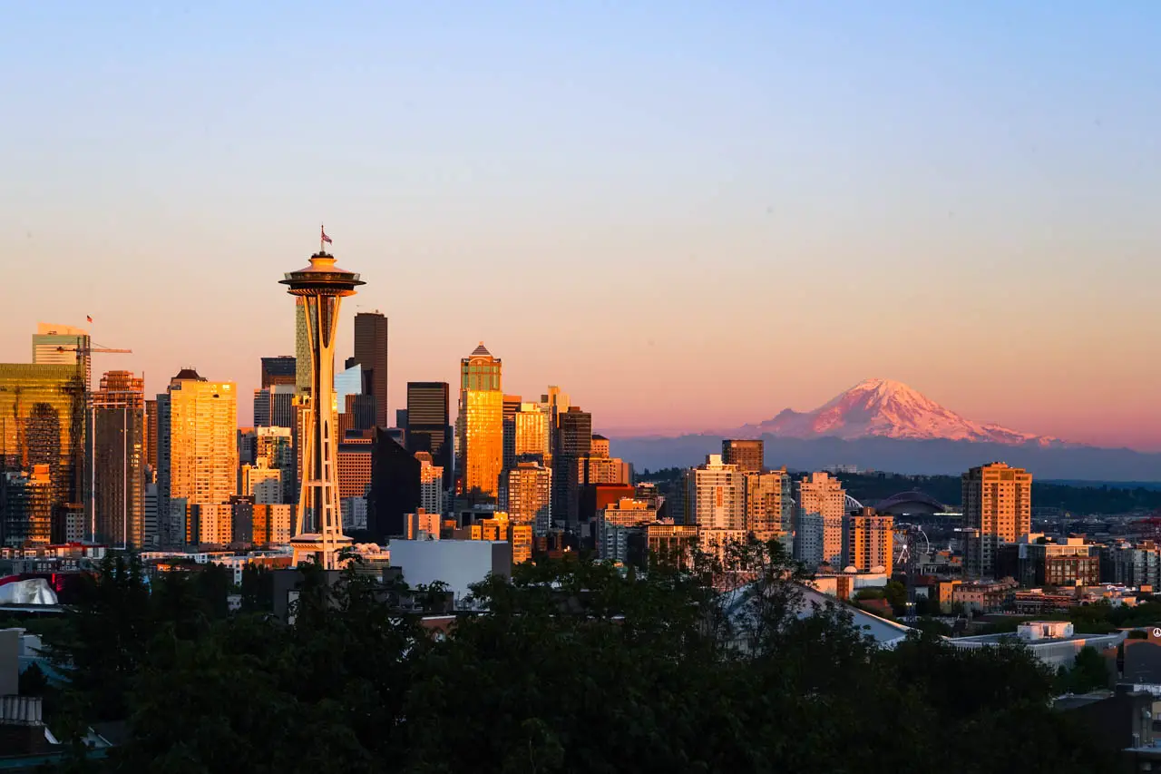 Sunset view over Seattle skyline with Mt Rainier in the background